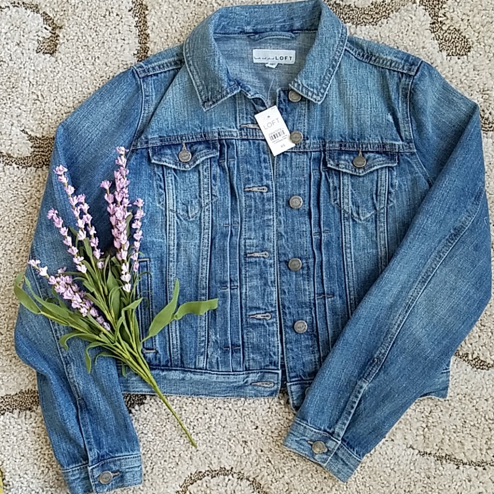 LOFT Super Cute Pleated Denim Jacket - Picture 1 of 5